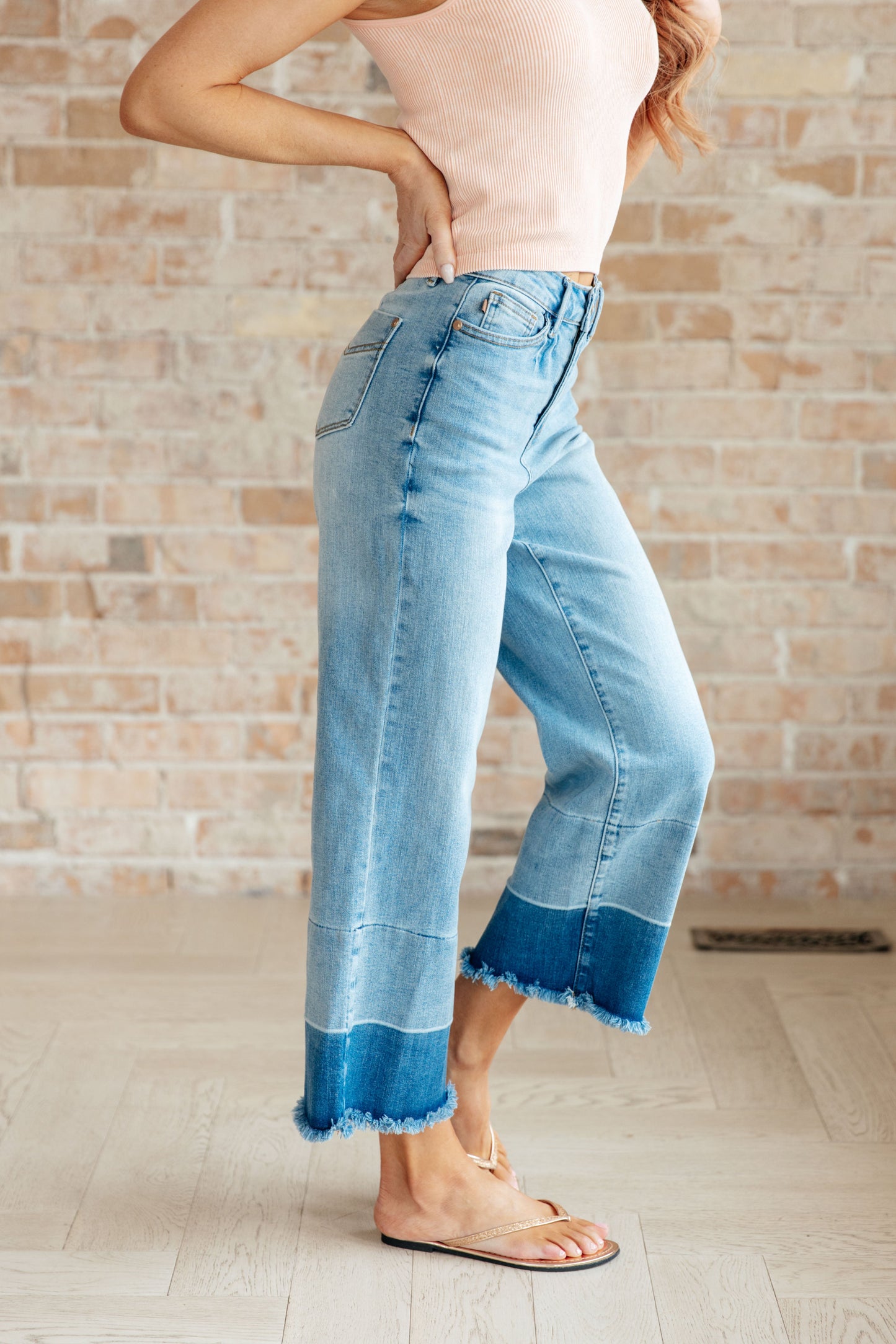 Olivia High Rise Wide Leg Crop Jeans in Medium Wash